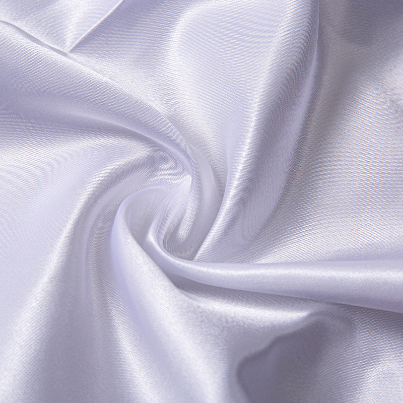Kain Satin Halus untuk Tempat Tidur Mewah