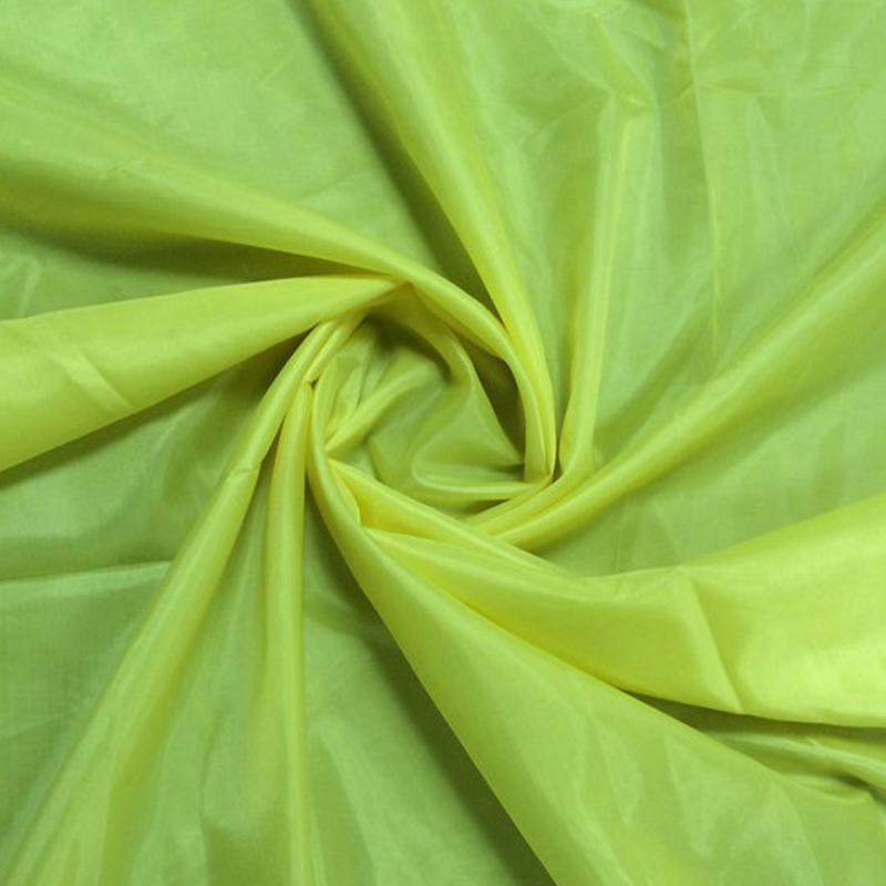 Apa kegunaan paling umum dari taffeta poliester (190T/210T)?
